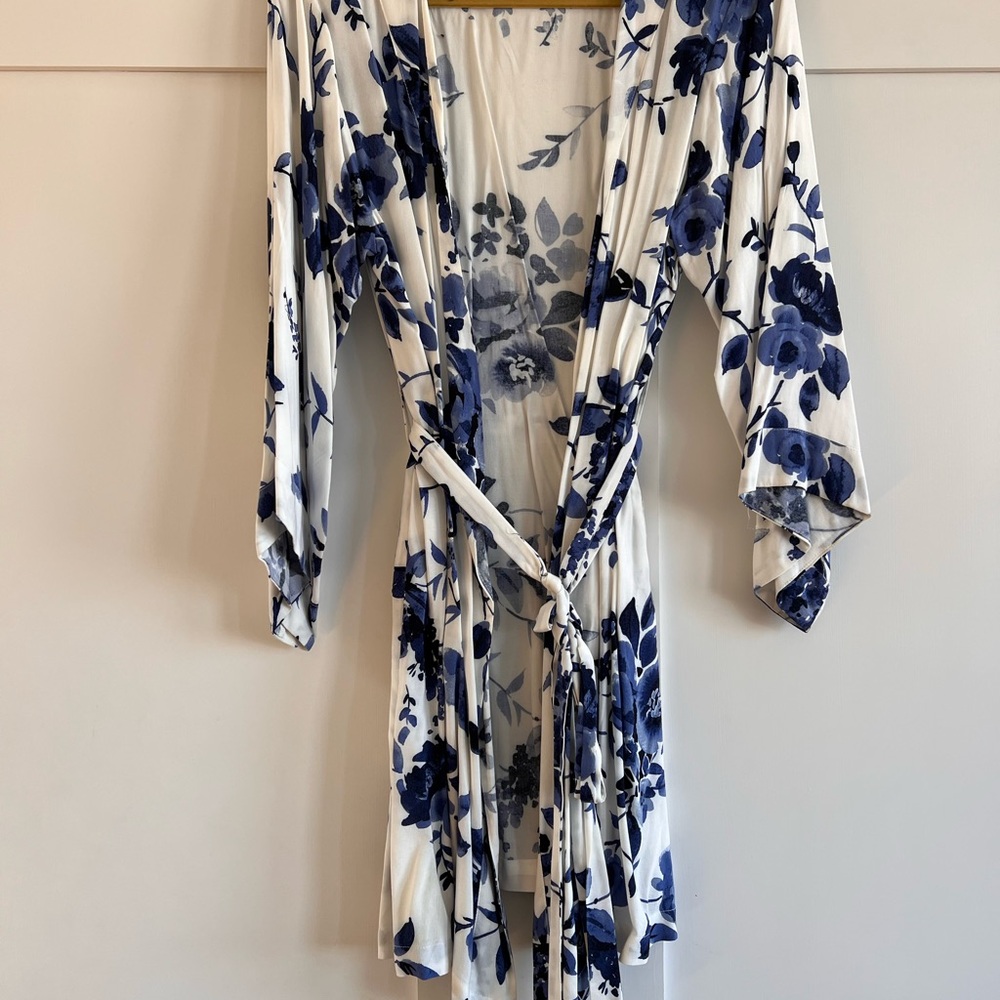 Yumi Kim Floral Blue and White Kimono Robe